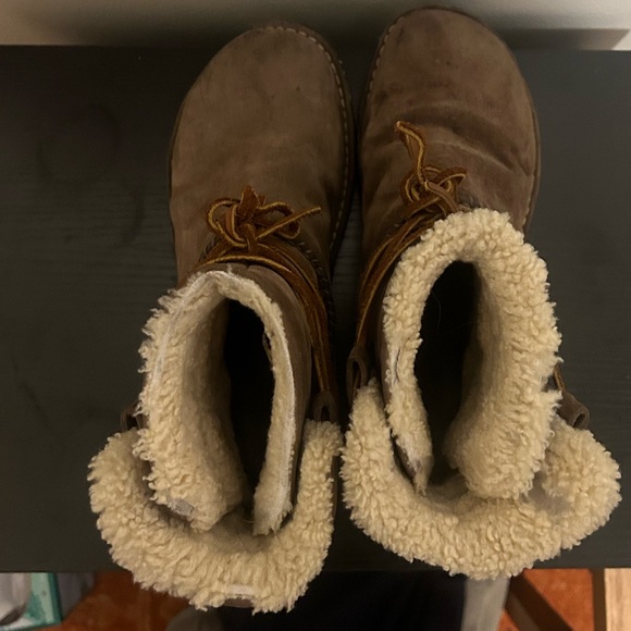 Ugg Boots - Picture 5 of 10